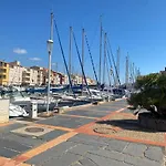 A 70 Metres De La Plage, Etage 1