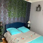 Maison Paisible Tout Confort Avec Agreable Jardin Et Piscine