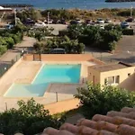 T2 Climatise Front De Mer Avec Terrasse Et Parking - V0742