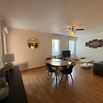 Appartement T2 Avec Balcon Et Garage Privatif, Centre-Ville - Les Sables-D'Olonne - Fr-1-197-601