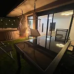 Superbe Studio Avec Jacuzzi A Montpellier Pres D Arene
