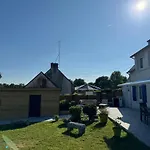 Villa Ty Py : Charme Moderne Et Tranquillite