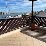 Tres Bel Appartement 4 Pieces En Duplex Face Marinas