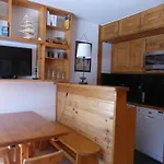 Studio Confortable A Meribel Altiport, Skis Aux Pieds, Terrasse Ensoleillee, Proche Foret - Fr-1-411-835