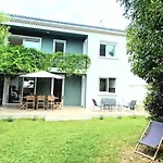 Loue Maison 10 Couchages A La Rochelle Avec Jardin, Proche Plage
