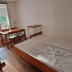 Appartement Avec Piscine Et Garage