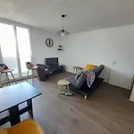 Appartement T2 Renove, A 2 Pas De La Plage Avec Parking, Wifi Et Animaux Admis ! - Fr-1-324A-55