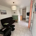 Appartement 2P/4 Pers Avec Piscine, Tennis, Parking, A 50M De La Plage - Fr-1-731-78