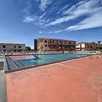 3306-T2 Dans Une Residence Avec Piscine