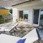 -La Terrasse- T2 Avec Terrasse Vue Mer