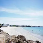 -Navy- Magnifique T1 Bis Les Pieds Dans L Eau