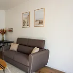 -Iris- Magnifique T2 Renove Avec Balcon Et Parking