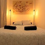 Atypique T3 Clim 80M2 Avec Patio