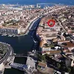 Centre Ville Proche Des Quais, Avec Parking Prive