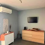 Sete, Studio Cabine,Proche Mer , Clim, Wifi, Parking Prive