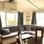 Mobil Home 4 Pers Dans Camping 5 Etoiles Avec Piscine Et Acces Plage Direct