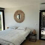 Suite Autonome Acces Piscine