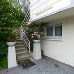 Le Clos Des Camelias