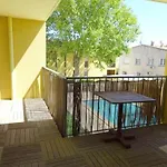 Appartement Convivial A Aigues-Mortes, Piscine Partagee