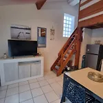 Charmante Villa T3 Avec Piscine, Terrasse Et Parking Pour 6 Personnes A Port Barcares - Fr-1-81-619