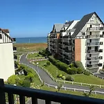 Appartement Renove 2 Pieces, Face Mer, Cabourg - Fr-1-487-369