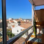 Studio 100M De La Mer Et Port