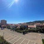 Banyuls-Sur-Mer : Duplex T3 Avec Terrasse, Parking Prive, Proche Plage - Fr-1-309-77