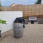 Joli T2 Cosy Avec Jardin Privatif