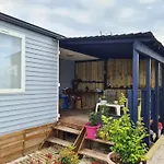 Bungalow Charmant A Sigean Avec Piscine Et Jardin Cloture