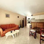 Beau T3 Traversant - Front De Mer - 100M Plage - Parking Prive - 2Eme Etage - Fr-1-794-112