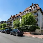 Apartment La Commanderie By Interhome