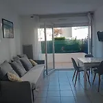 Calme T2 Avec Terrasse A Hendaye, Proche Plage - Fr-1-239-780