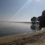 Maison Du Lac Avec Plage Privee
