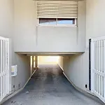 Appartement T3 Avec Climatisation Et Parking A La Ciotat