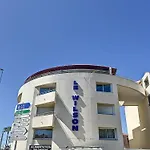 Appartement T3 Avec Climatisation Et Parking A La Ciotat