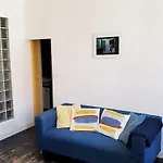 La Couronne - 2 Chambres Pres Du Marche