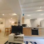 Apartment 55 M2, Sunny Garden & Pool In Villa 1905