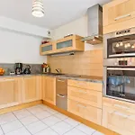 Maison De Vacances Pour 6 Personnes A 600M De La Plage Avec Terrasse Et Jardin, Ideale En Famille - Fr-1-788-13