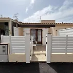 Pavillon A Gruissan, 25M², 4 Pers., Piscine, Parking, Proche Plage - Fr-1-229-115