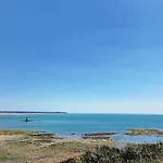 Studio Avec Balcon Et Parking A 50M De La Plage, Centre De Granville - Fr-1-361-337