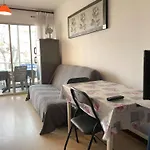 T1 Confortable Avec Balcon Et Ascenseur A Balaruc-Les-Bains - Fr-1-553-181