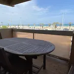 Appartement Climatise Face A La Mer Avec Terrasse, Proche Commerces Et Plage - Fr-1-750-66