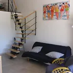 Villa T4 Mezzanine Climatisee Avec Parking, Proche Plage Et Port A Saint-Cyprien - Fr-1-793-28