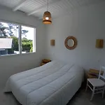 Maison Moderne A 200M De La Plage Avec Jardin Et Terrasse, 3 Chambres Pour 6 Personnes - Fr-1-239-1049