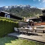 Chalet Alpins - Central Jacuzzi Parking