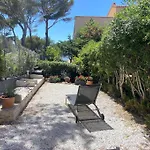 Logement Entier T2 Climatise, Parking Gratuit, Jardin, Plage A 2Min A Pied