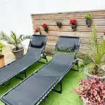 Appartement Studio Avec Terrasse Et Jardin Prives