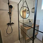 Bel Appartement Sur Le Port Avec Jardin