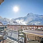 Chalet De Luxe Avec Piscine Interieure, Hammam, Cinema Et Plus Au Coeur Des Belleville - Fr-1-613B-41