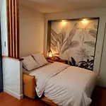 Brand New Surf Lodge At The End Of Golf, Classe 5 Etoiles